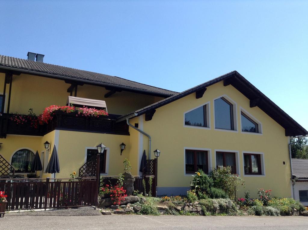 Gasthof Zur Haltestelle Lasberg 外观 照片